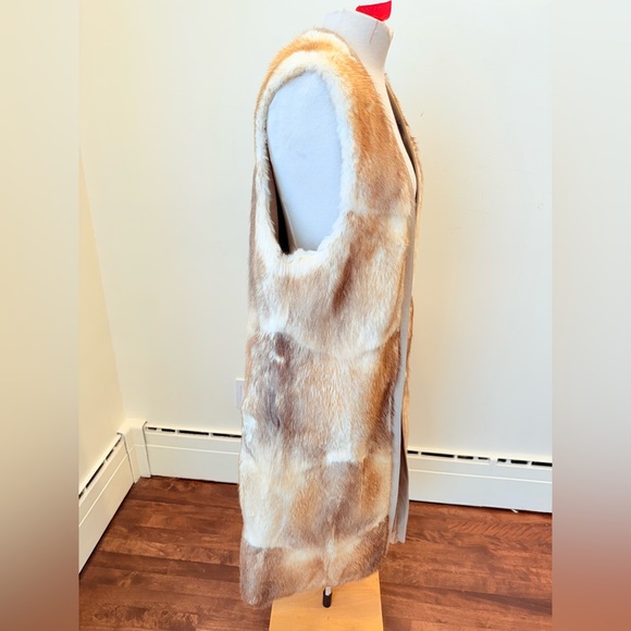 Vintage Bleached MUSKRAT FUR Vest Womanβs Long Sleeveless Vest Leather Contour - Picture 5 of 14